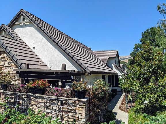 3rd image of 7914 Caledonia Dr
