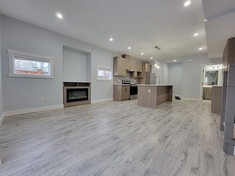 3 bed, 2.5 bath, 1347 sqft, $2,650 — Photo 2