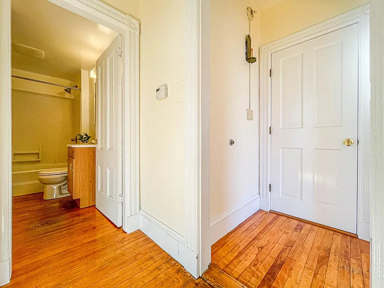 329 Preble St #2 — Photo 40