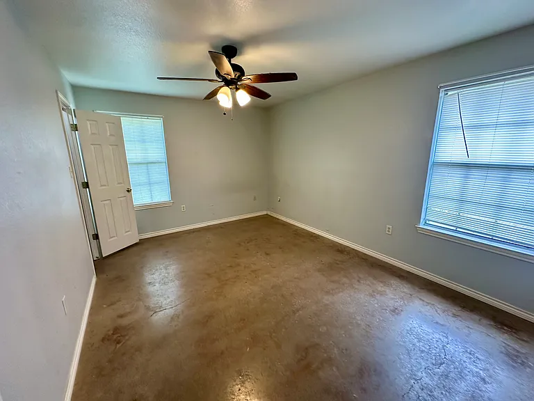 714 Redwood Ln #714 — Photo 16