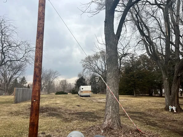 428 E 5th Ave, Rankin, IL 60960