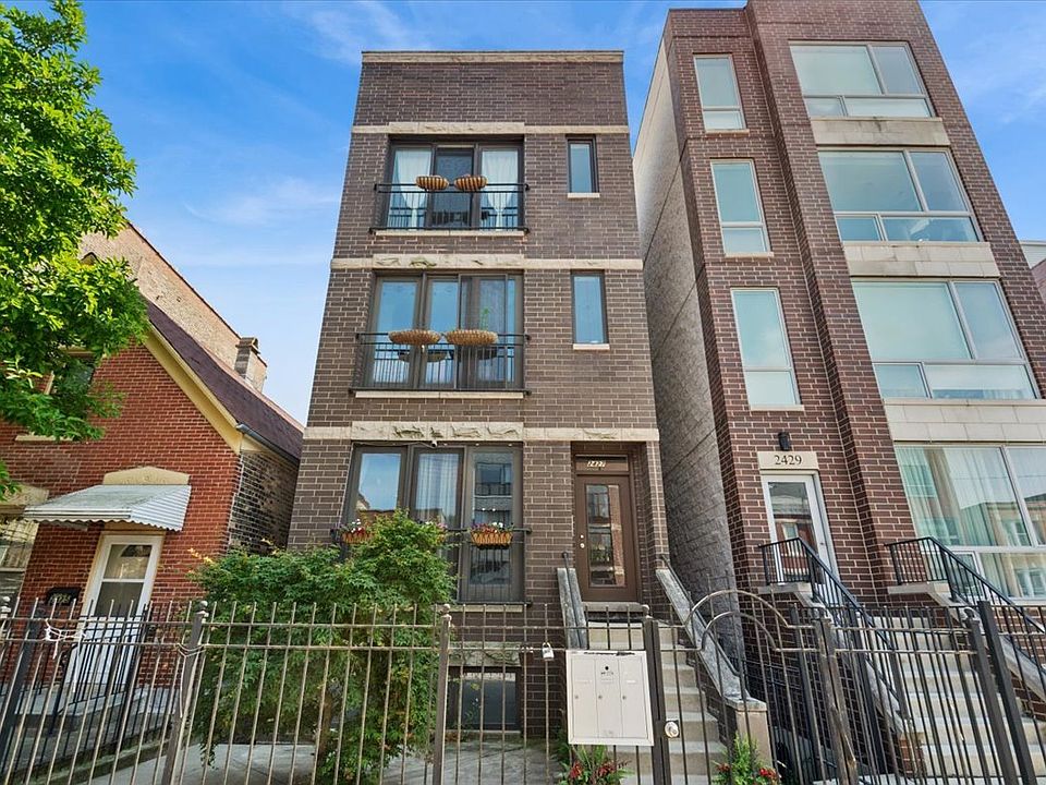 1st image of 2427 W Augusta Blvd #3