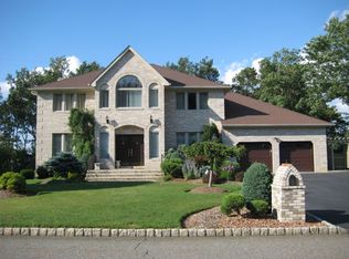 35 Emerson Rd, Morris Plains, NJ 07950