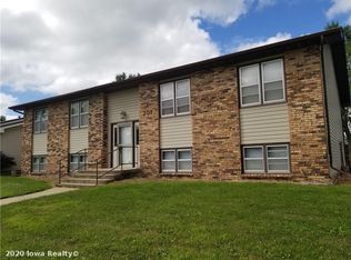 207 Tracy St, Audubon, IA 50025