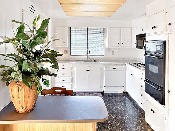 2nd image of 650 La Seda Rd Space 3C