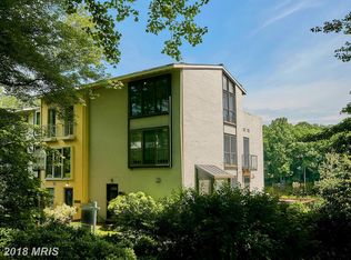 11400 Orchard Ln, Reston, VA 20190