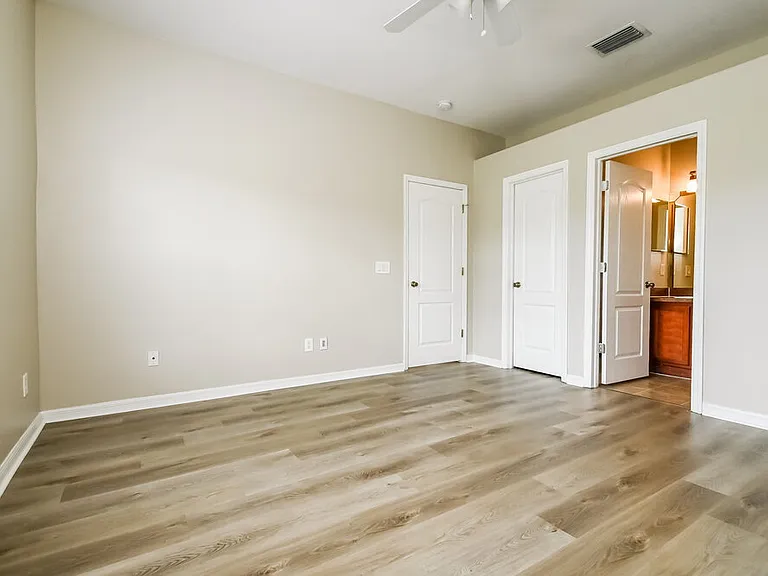 7859 Bristol Park Dr — Photo 9