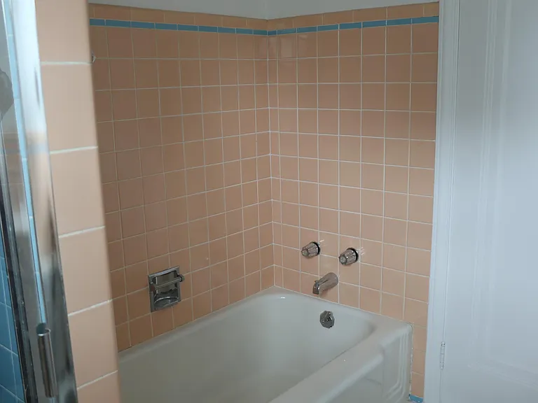 221 Green Ave #2 — Photo 11