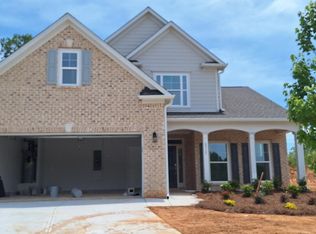 6912 Lancelot Ct, Flowery Branch, GA