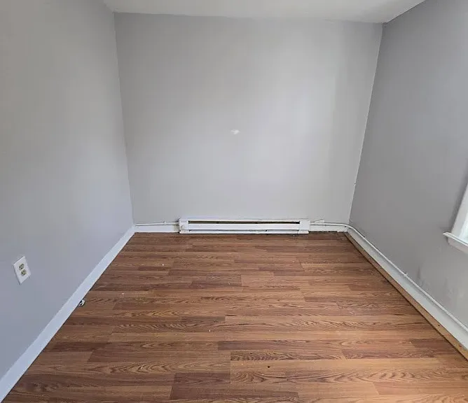 142 Inslee Pl #2R1 — Photo 5
