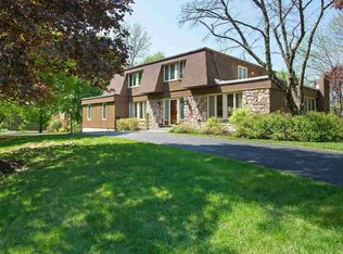 20 Whitehall Rd, Poughkeepsie, NY 12603