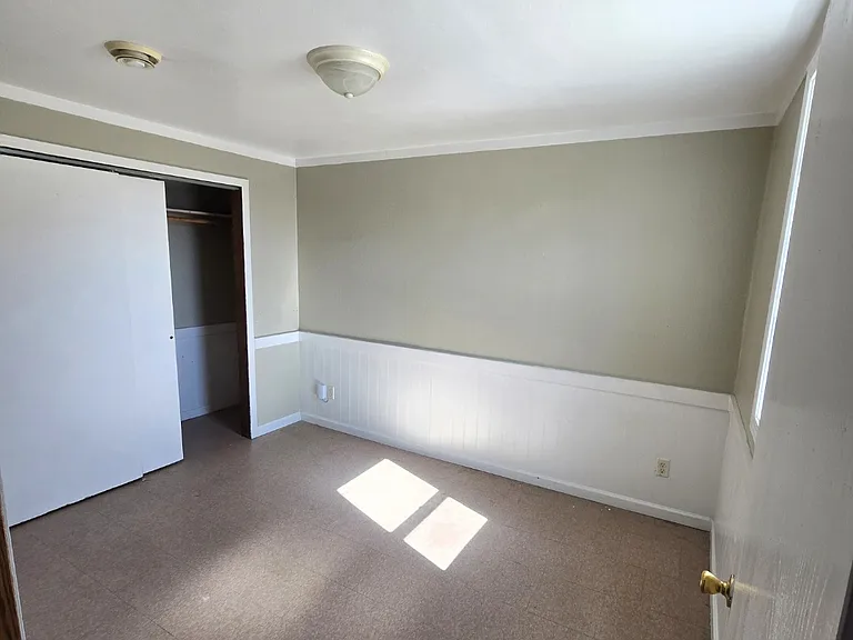 120 2nd St NW — Photo 3