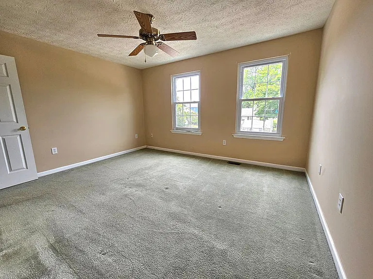 58 Bremer Dr — Photo 21