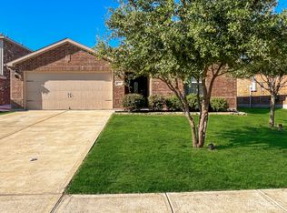 2111 Juniper Dr, Forney, TX 75126