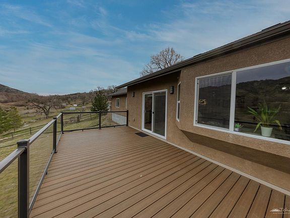 2nd image of 27251 Oakflat Dr