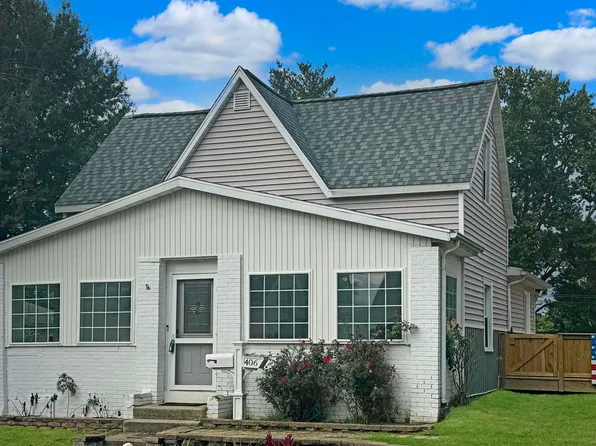 406 E Maple St, Boonville, IN 47601