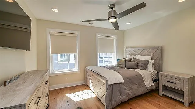 210 N Madison Ave #2 — Photo 22