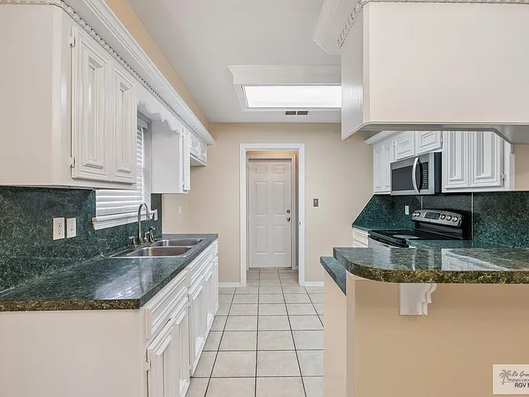 5819 Linares St — Photo 7