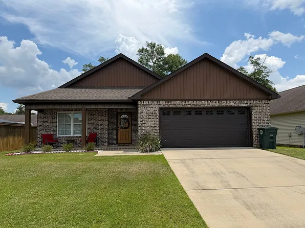 103 Longleaf Ln, Enterprise, AL 36330