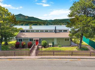 115 NE Riverview Dr, Cascade Locks, OR 97014