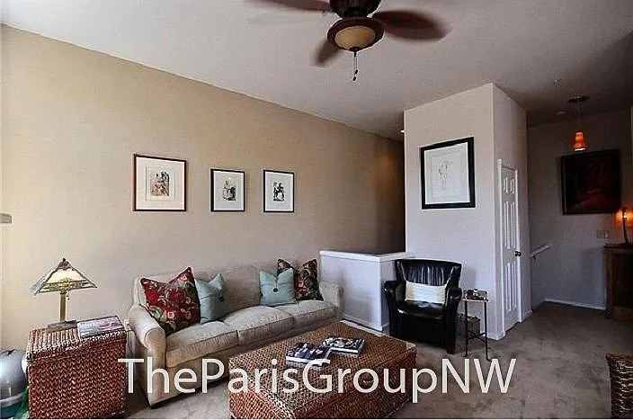 4310 NE 5th Ct #104 — Photo 5
