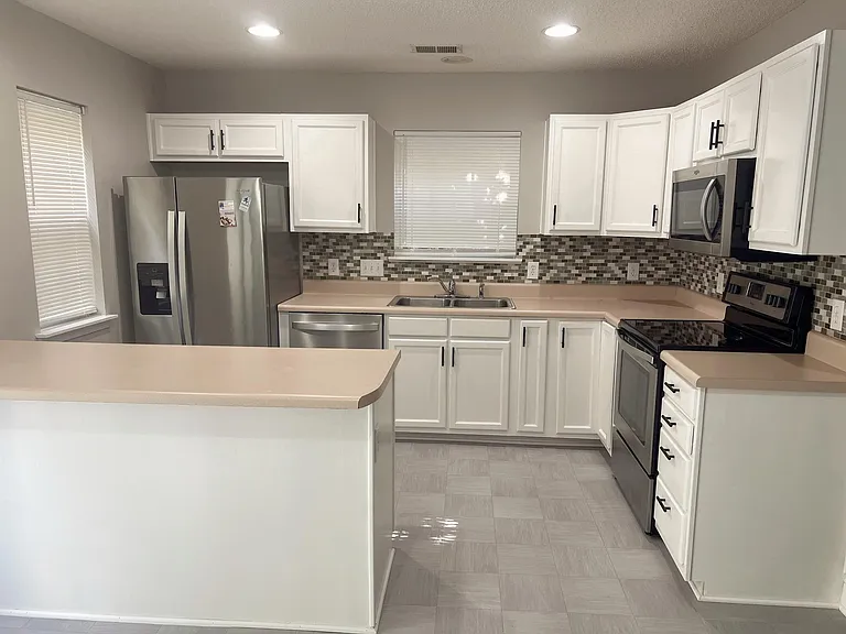 1781 Forest Side Ln — Photo 13