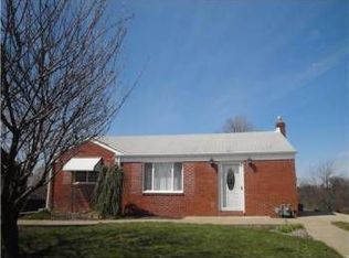 224 Lebanon Manor Dr, West Mifflin, PA