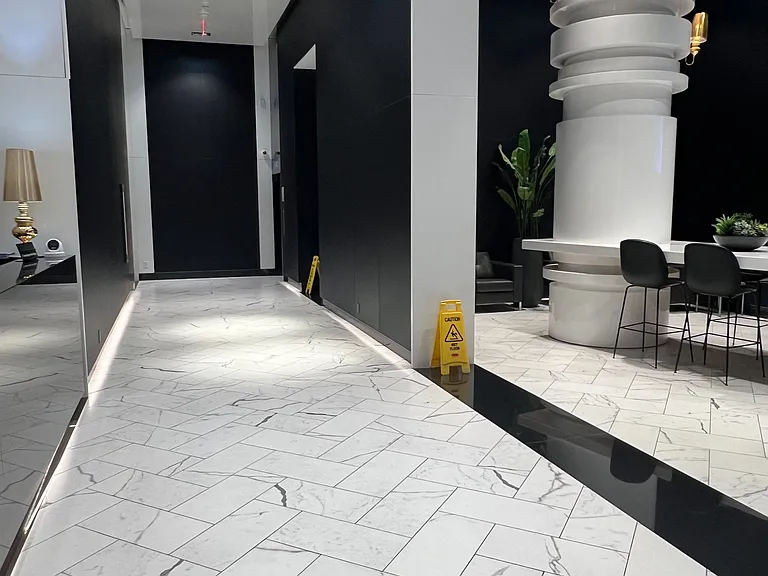 87 Peter St #Penthouse 106 — Photo 4
