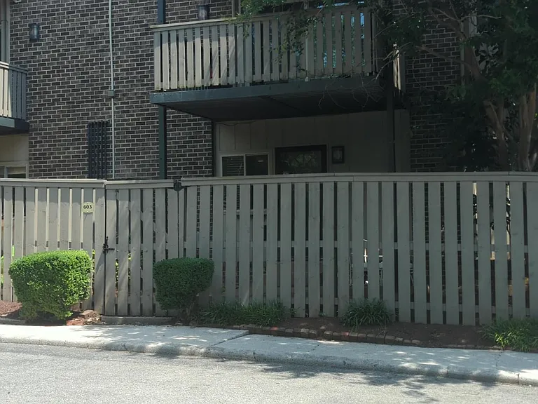 3636 Taliluna Ave #603 — Photo 2
