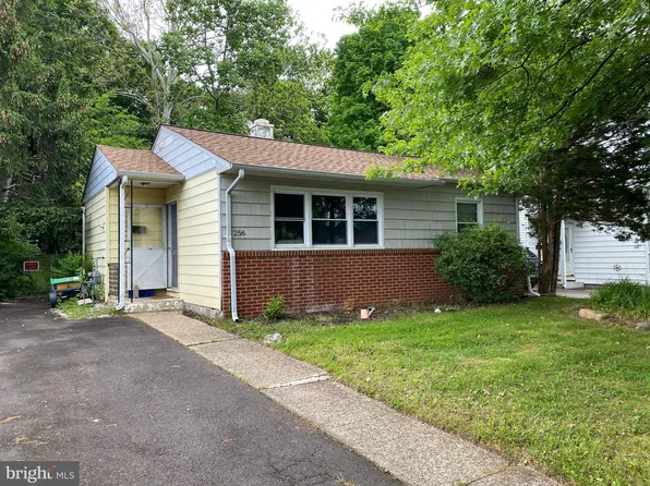 256 Clamer Rd, Ewing, NJ 08628