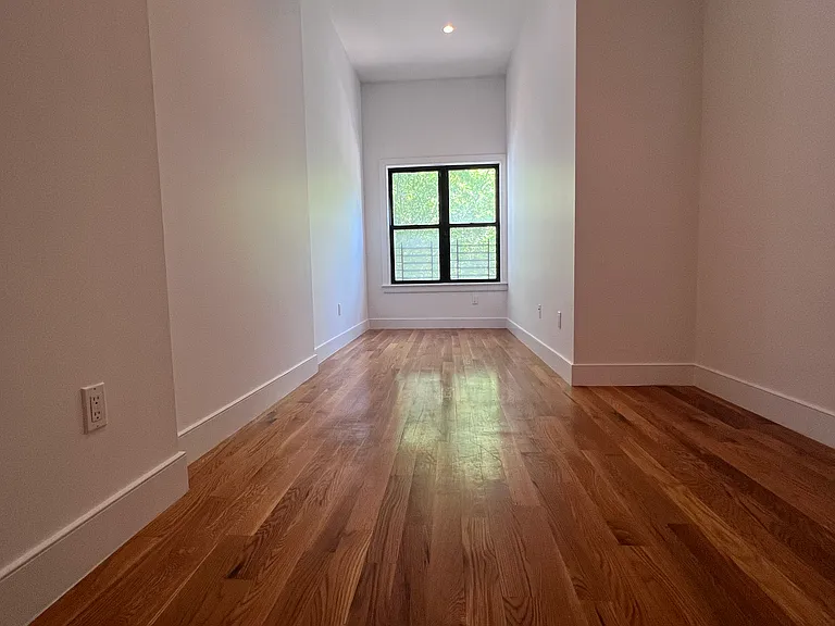 321 W 139th St #2A — Photo 9