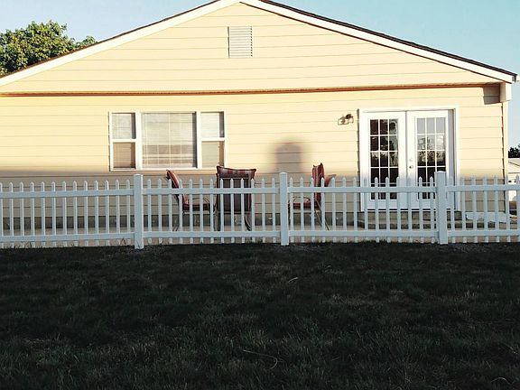 2nd image of 3 Elkton Ct
