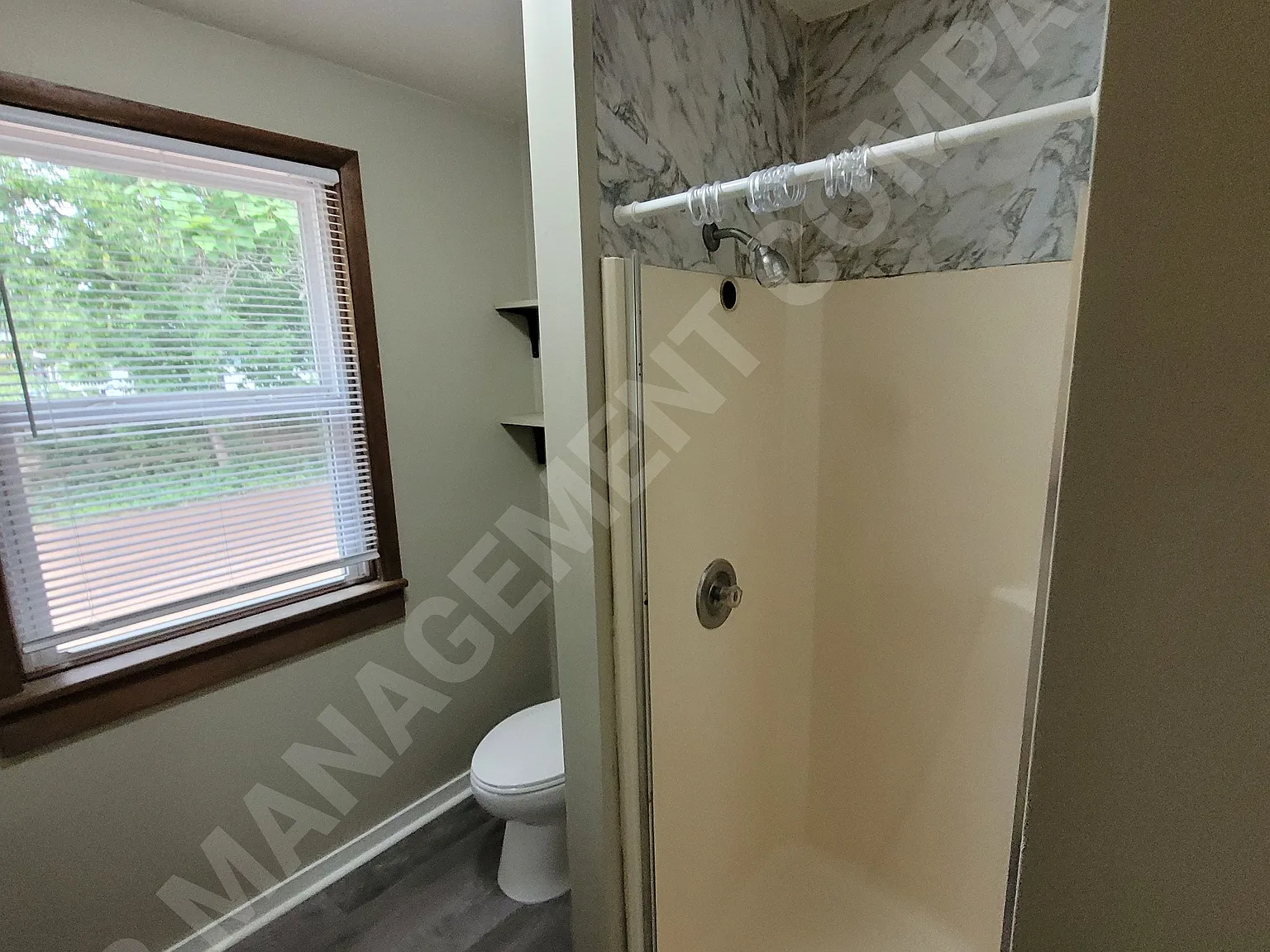 3 bed, 1.0 bath, 1200 sqft, $1,400 — Photo 4