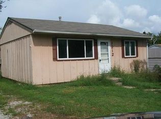 1212 NE 46th Ter, Kansas City, MO 64116
