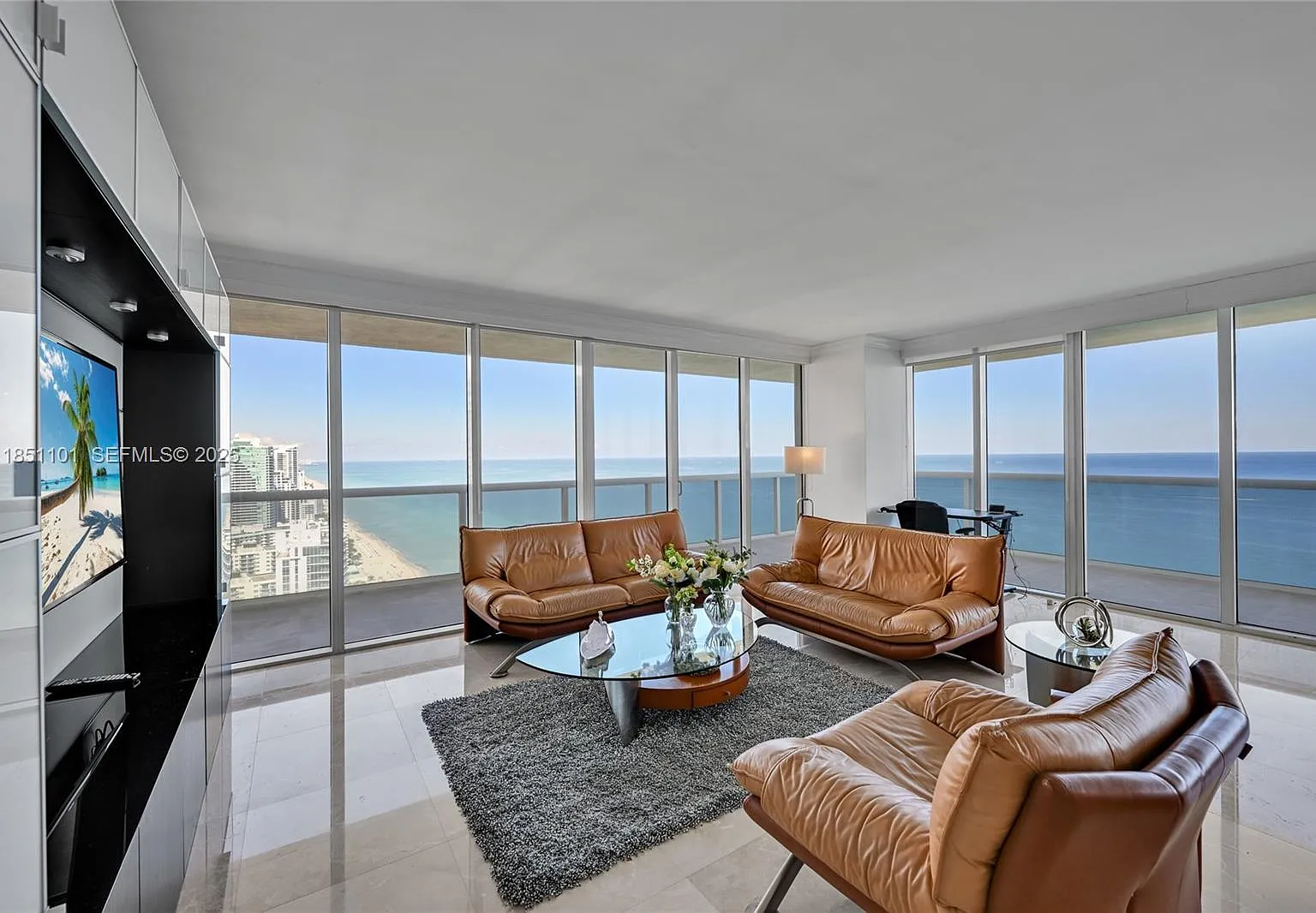 Beach Club Two Condo — Photo 4