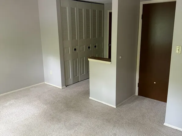 309 Redrome Cir W, Bridgeville, PA 15017