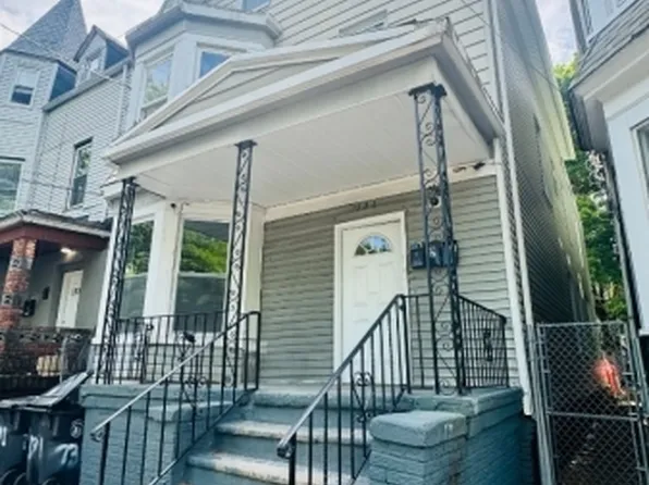 131 S 8th St #3, Newark, NJ 07107