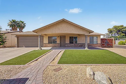 4048 E Dahlia Dr Photo 1