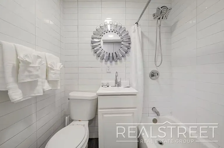 109 Madison St #1 — Photo 6
