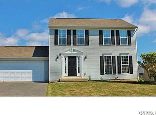 5449 Congleton Cir, Clay, NY 13041