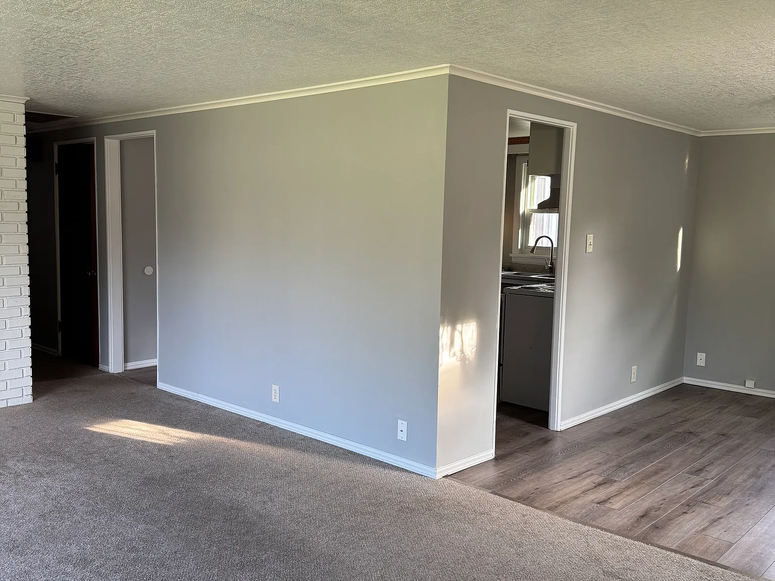 3 bed, 1124 sqft, $1,700 — Photo 3