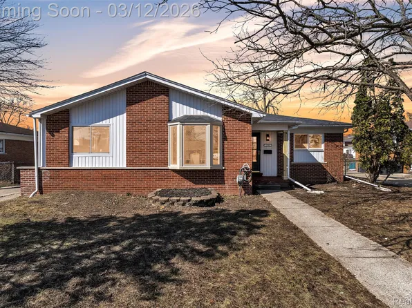 19261 Osmus St, Livonia, MI 48152