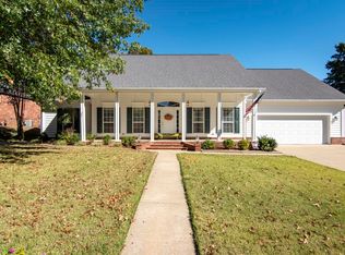 49 Crystal Mountain Ln, Maumelle, AR 72113