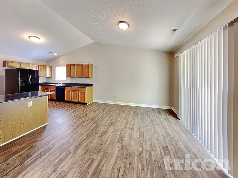 12758 Sovereign Ln — Photo 4
