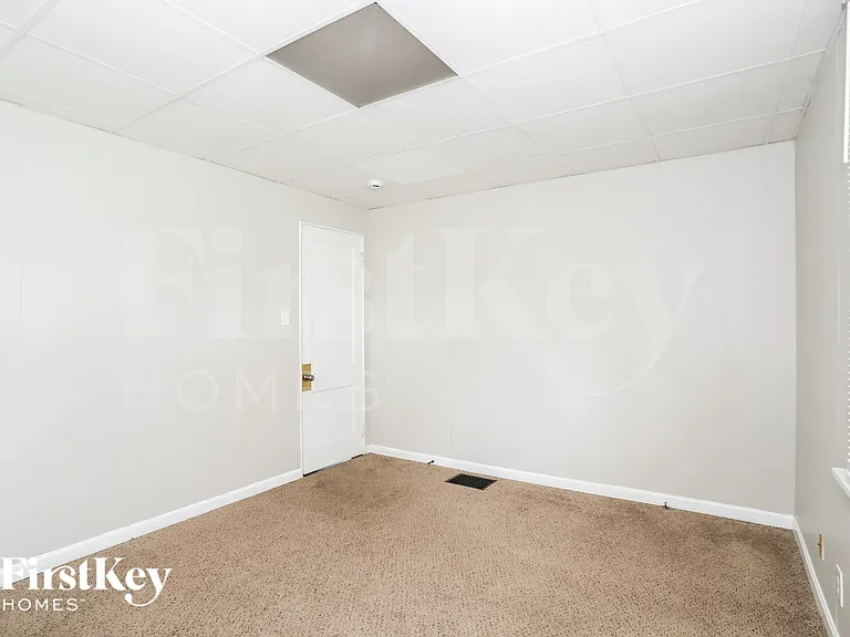 3414 Corrine Ave — Photo 10
