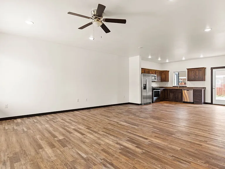 782 Rookery Ln — Photo 4