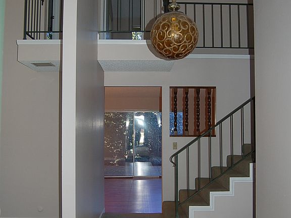 3rd image of 416 W Mines Ave
