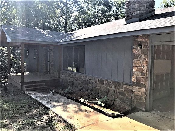 5th image of 107 Courtshire St