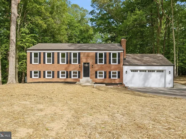 29778 Oak Rd, Mechanicsville, MD 20659