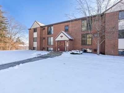 12 English Village Road #201, Manchester, NH, 03102